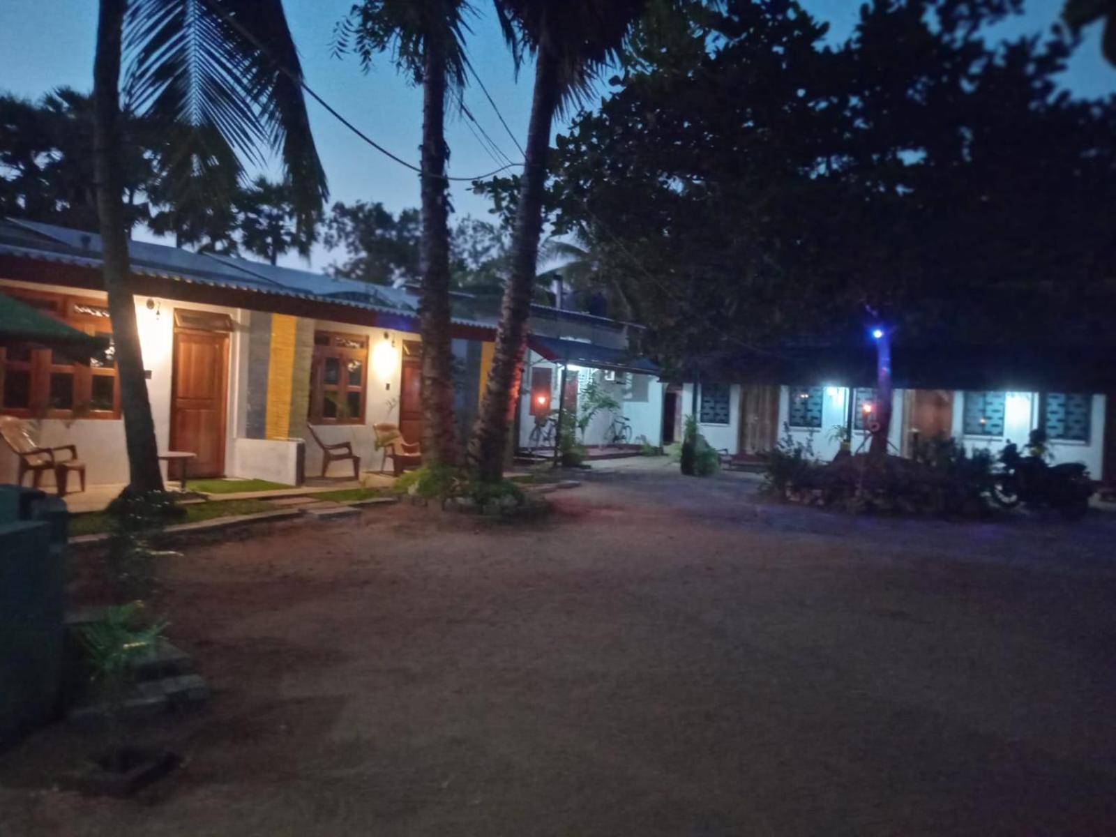 Amila Guest Ξενοδοχείο Trincomalee Εξωτερικό φωτογραφία