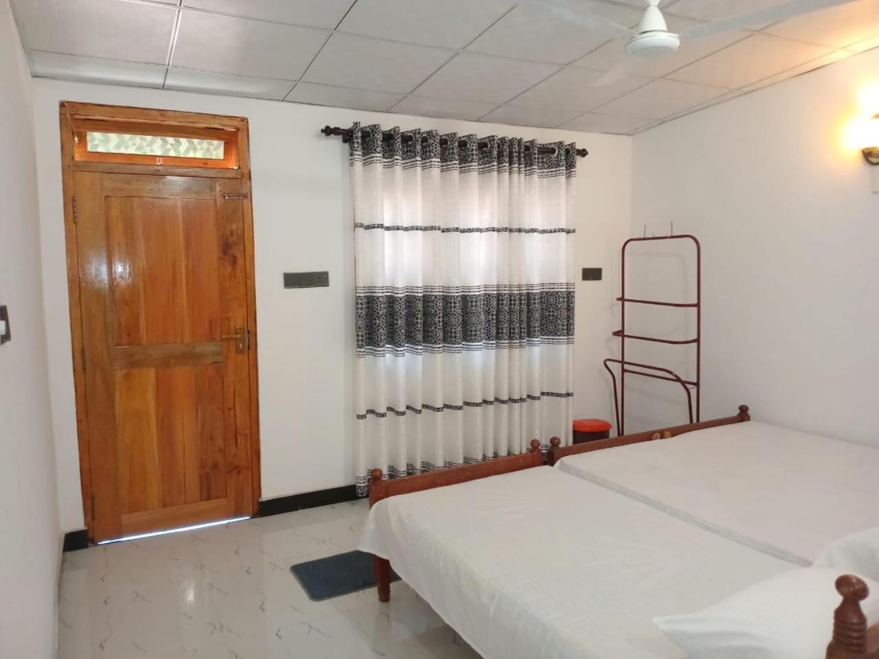 Amila Guest Ξενοδοχείο Trincomalee Εξωτερικό φωτογραφία