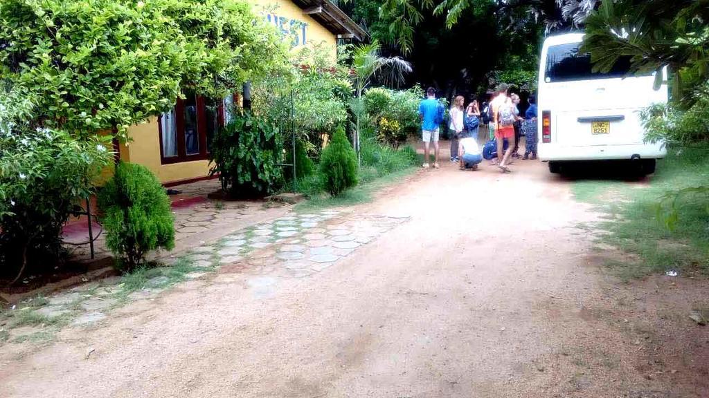 Amila Guest Ξενοδοχείο Trincomalee Εξωτερικό φωτογραφία